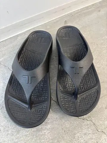 정품 TELIC 테릭 리커버리 샌들 블랙 M