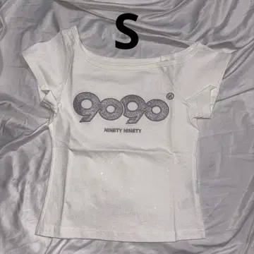 9090 girl OG 로고 오프숄더 글리터 티셔츠