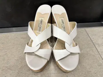 JIMMY CHOO 지미추 화이트 크로스 스트랩 샌들
