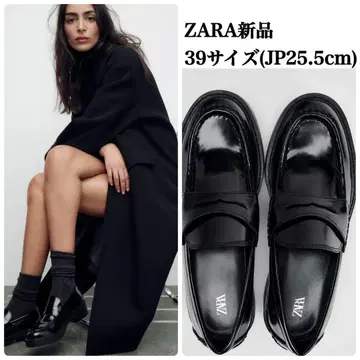 ZARA 에나멜 가죽풍 페니 스트랩 로퍼 39(25.5cm) 새상품