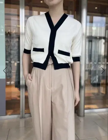 새상품 Ballsey 25SS 스트레치 턱 도트 V넥 가디건
