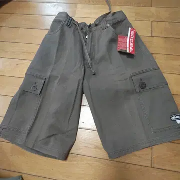 미사용품 Quiksilver 카고 숏 팬츠 브라운 택 포함 새상품