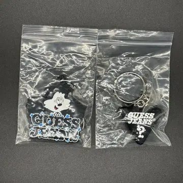 GUESS JEANS verdy 키링 2개 세트