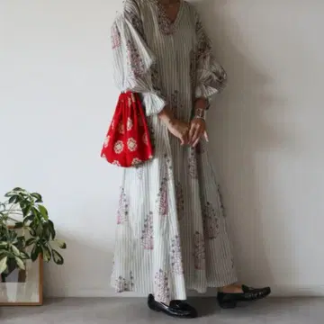 neela 니라 블록 프린트 원피스 아이스 그린