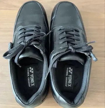 새상품급 YONEX 워킹화 파워 쿠션 25.0cm