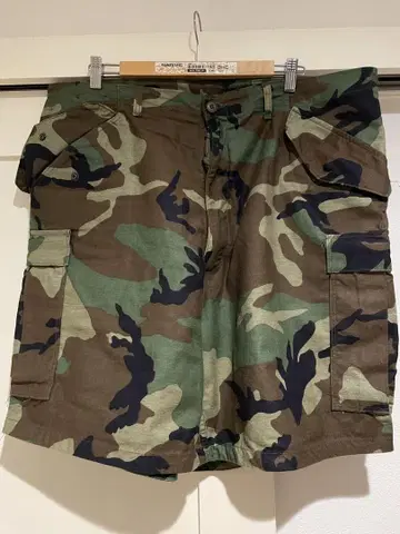 미군 M-65 필드 카고 숏 팬츠 우드랜드 카모플라쥬