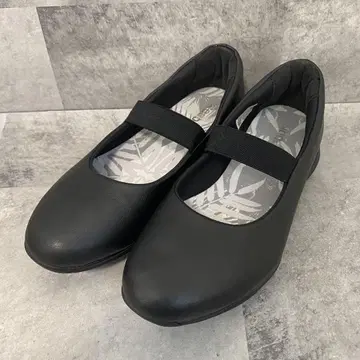 리복 이지톤 펌프스 스트랩 블랙 가죽 22.5cm