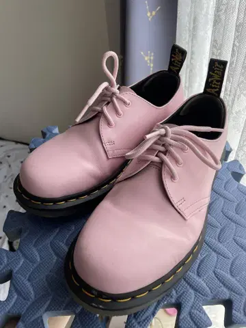 중고 DR Martens 핑크 24cm 레이스업 슈즈 통굽