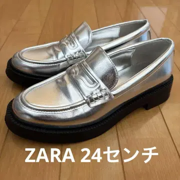 자라 통굽 메탈릭 실버 로퍼