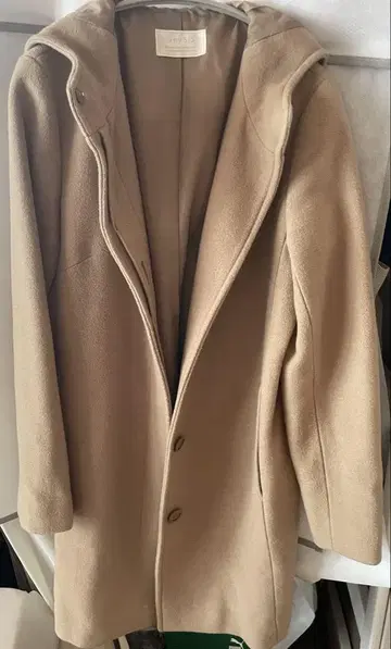 any SiS 베이지 코트