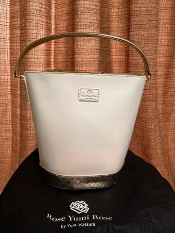 Yumi Katsura 화이트 백