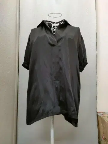 장 폴 노트 블랙 블라우스