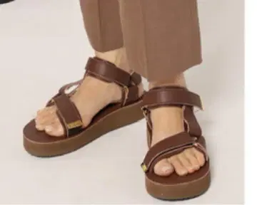 AP STUDIO SUICOKE 별주 인조 가죽 샌들