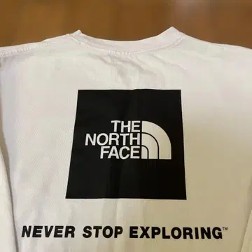 THE NORTH FACE 화이트 긴팔 티셔츠