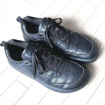 SAGUANO 블랙 가죽 스니커즈