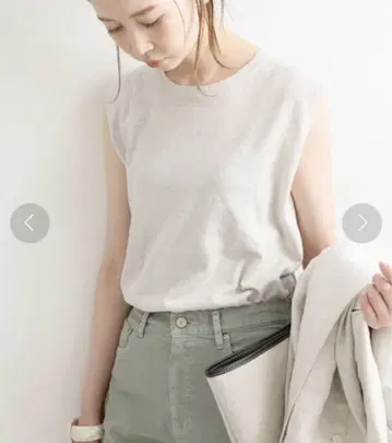 IENA 코튼 린넨 크루넥 슬리브리스