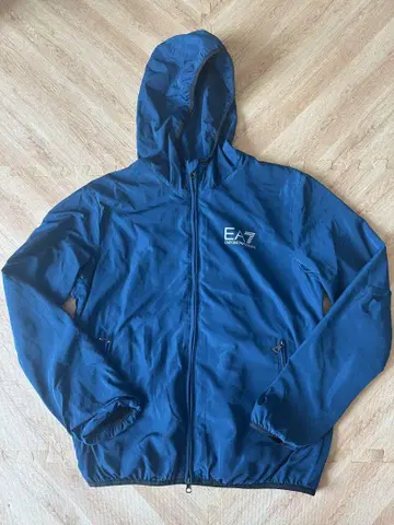 EA7 Emporio Armani 후드 자켓