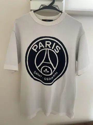 PARIS SAINT-GERMAIN 스웨터 M 사이즈