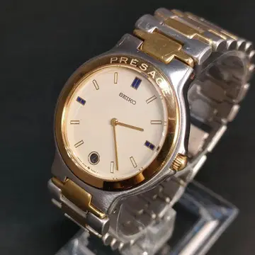 새상품급 SEIKO 세이코 프레시지 화이트 골드 실버 쿼츠