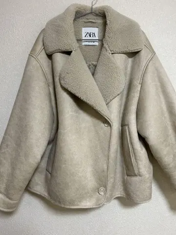 자라 무스탕 코트