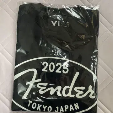 펜더 2025년 모델 XL 사이즈 블랙 티셔츠