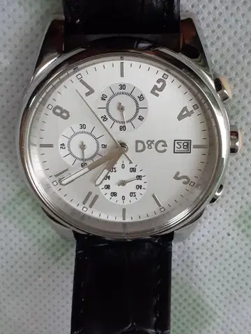 D&G 실버 크로노그래프 손목시계