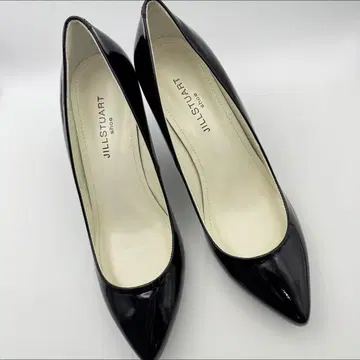 질스튜어트 펌프스 블랙 23.5cm