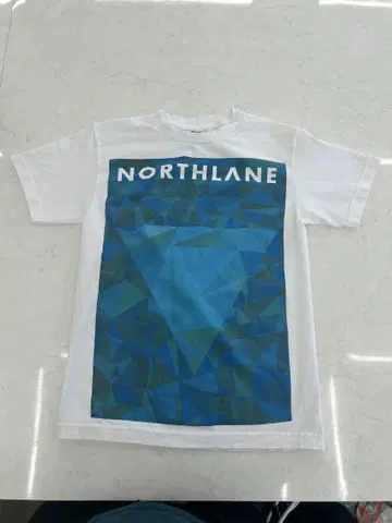 NORTHLANE 기하학 패턴 티셔츠 M