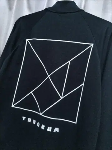 탕그램 모크넥 블랙
