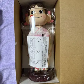 페코짱 인형 목 흔들기 기모노 인형 화이트