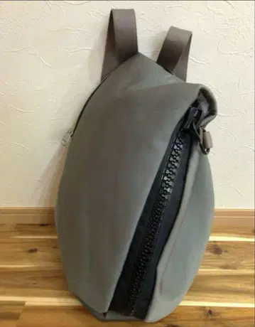 kawakawa 빅 지퍼 백팩