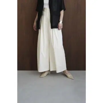 CLANE TUCK DESIGN WIDE PANTS 새상품