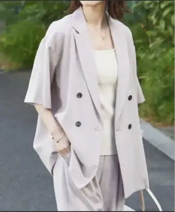 린넨 느낌의 반팔 자켓