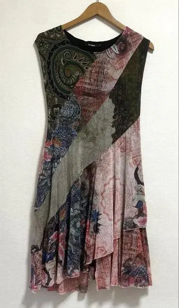 Desigual 원피스 S 슬리브리스