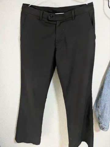 블랙 슬랙스 플레어 컷