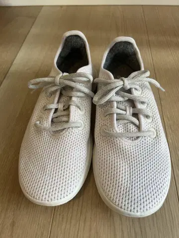 Allbirds W7 화이트 스니커즈