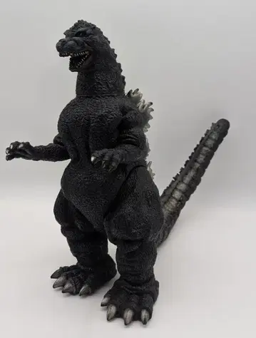 반다이 1/270 고질라 37cm
