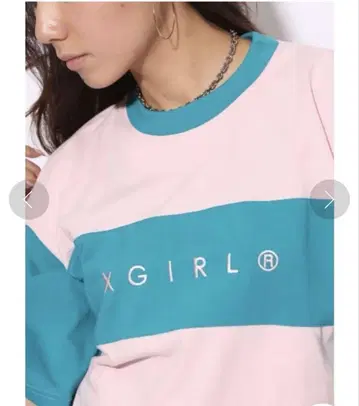 "택 포함 새상품" X-GIRL 바이컬러 오분 소매 티셔츠