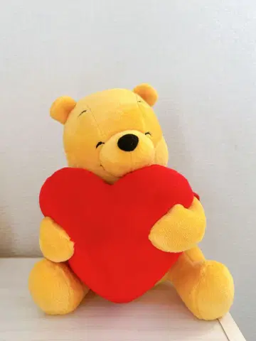 푸우 봉제 인형 하트 포함