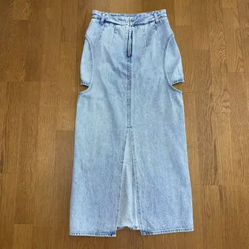 CLANE 라이트 블루 타이트 스커트
