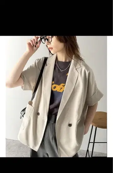 시어 돌먼 숏 슬리브 자켓 L 사이즈