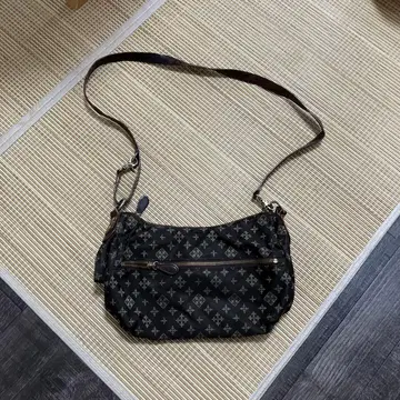 러셋 브라운 숄더백
