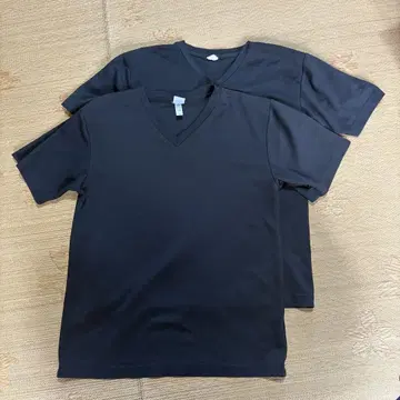 리라이브 셔츠 M 2장 V넥 블랙