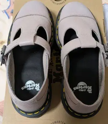 Dr. Martens 멜리 제인 신발 핑크
