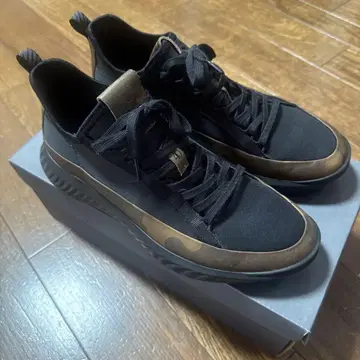 ECCO 스니커즈