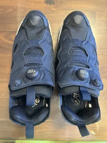 펌프 퓨리 네이비 28cm