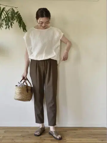 OURHOME 시원하게 입을 수 있는 테이퍼드 팬츠
