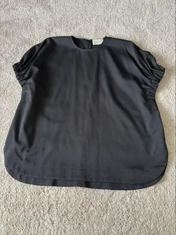 UNITED ARROWS USEFUL 개더 슬리브 블라우스