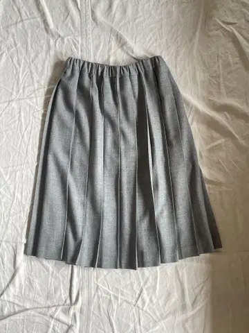 새상품급 Charpentier de Vaisseau 그레이 플리츠 스커트