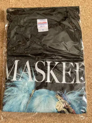흠집 키무 티셔츠 XL 사이즈 MASKED CAFE
